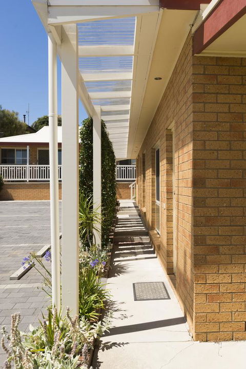 Port Campbell Parkview Motel & Apartments - Australian Directory 43
