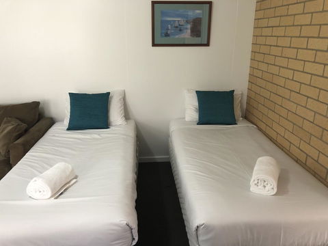 Port Campbell Parkview Motel & Apartments - Australian Directory 6