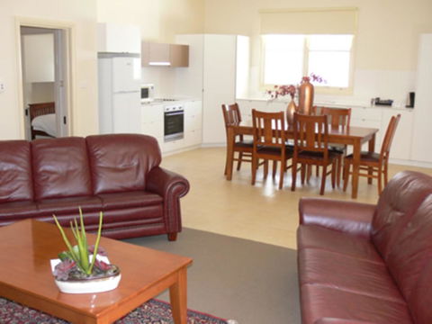 The Victoria Apartments - Australian Directory 25