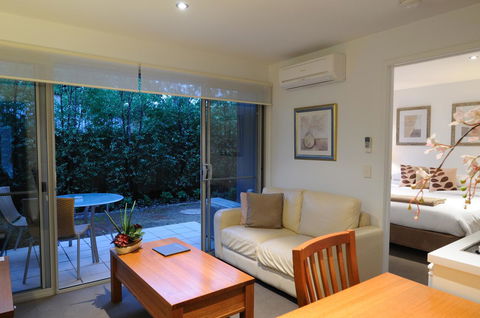 The Victoria Apartments - Australian Directory 10