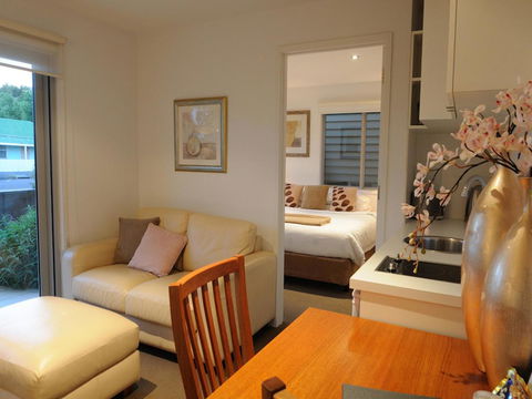 The Victoria Apartments - Australian Directory 20