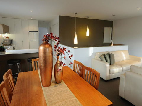 The Victoria Apartments - Australian Directory 35