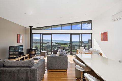 Apollo Bay Cottages - Australian Directory 13