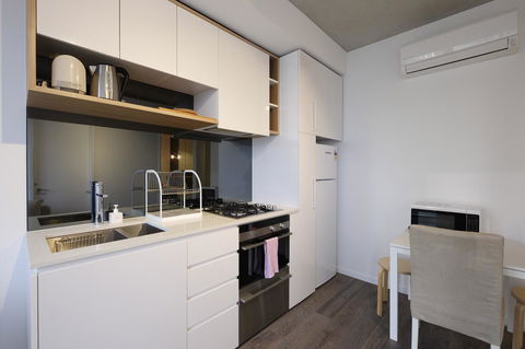 Mono Apartments On La Trobe Street - Australian Directory 18