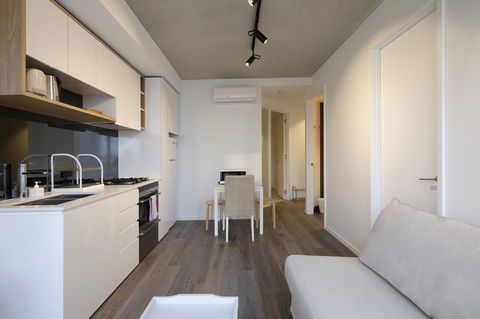 Mono Apartments On La Trobe Street - Australian Directory 19