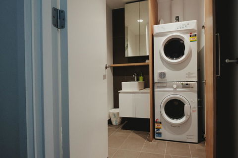 Mono Apartments On La Trobe Street - Australian Directory 5