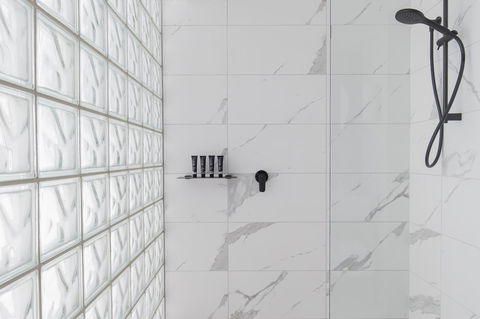 Brady Hotels Jones Lane - Australian Directory 17