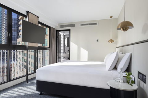Brady Hotels Jones Lane - Australian Directory 13