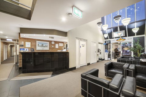 Ciloms Airport Lodge - Australian Directory 15