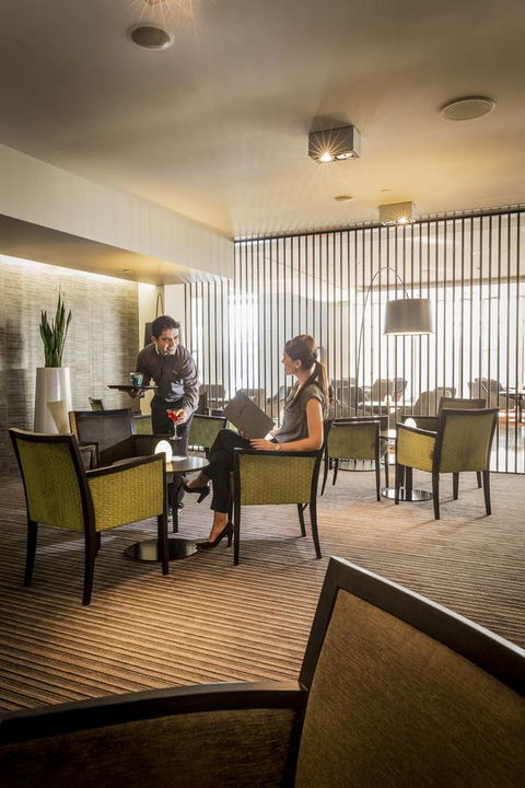 PARKROYAL Melbourne Airport - Australian Directory 10
