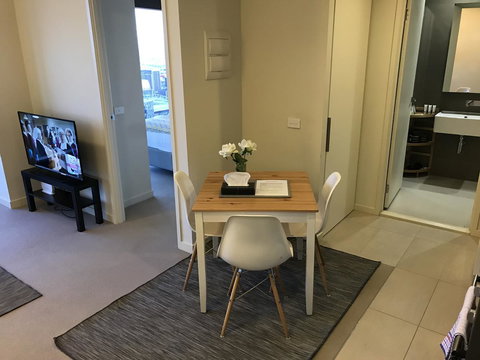 Winston Apartments - Australian Directory 17