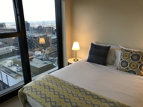 Winston Apartments - Australian Directory 15