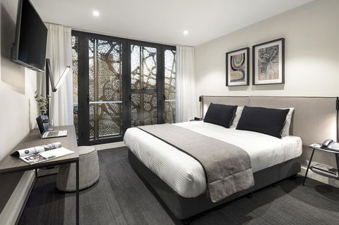 Quest St Kilda Road - Australian Directory 5