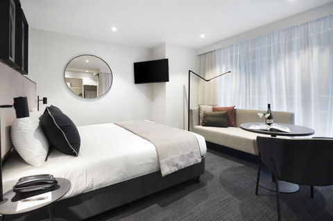 Quest St Kilda Road - Australian Directory 1