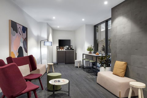 Quest St Kilda Road - Australian Directory 7