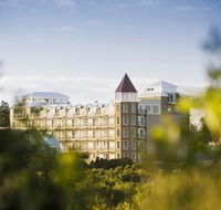 Deep Blue Hotel  Hot Springs - Australian Directory