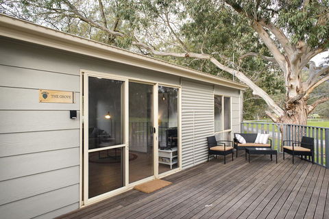 The Peaks Halls Gap - Australian Directory 4