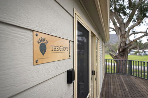 The Peaks Halls Gap - Australian Directory 0