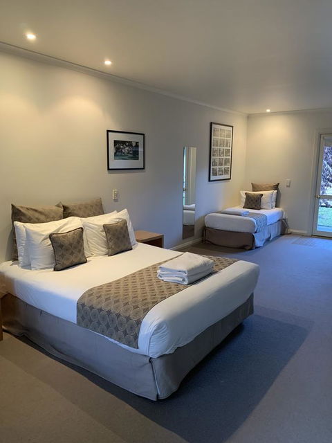 Dunkeld Studio Accommodation - Australian Directory 8