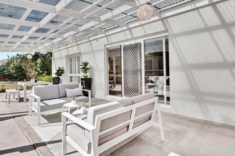 Sandymount - Australian Directory 16