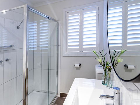 Sandymount - Australian Directory 33