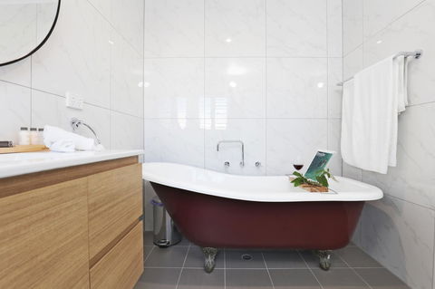 Sandymount - Australian Directory 11