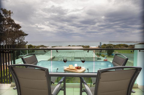 The Dolphin Apartments - Australian Directory 4