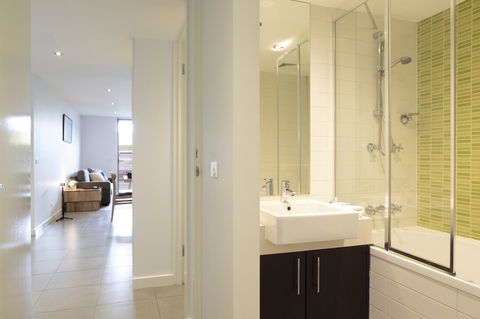 The Dolphin Apartments - Australian Directory 5