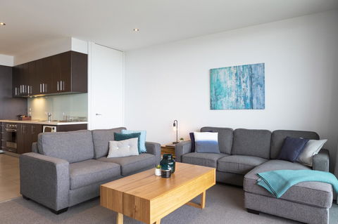 The Dolphin Apartments - Australian Directory 3