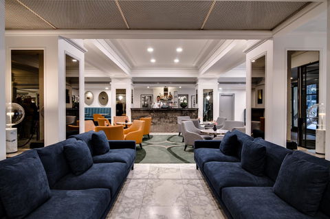 The Savoy Hotel On Little Collins Melbourne - Australian Directory 6