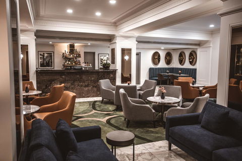 The Savoy Hotel On Little Collins Melbourne - Australian Directory 5