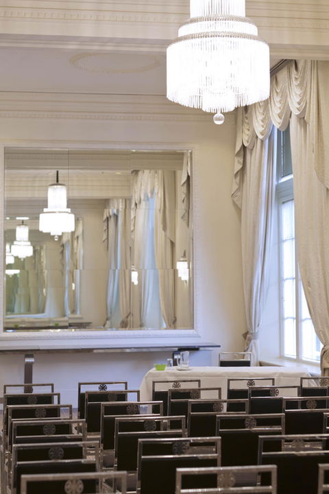 The Savoy Hotel On Little Collins Melbourne - Australian Directory 24