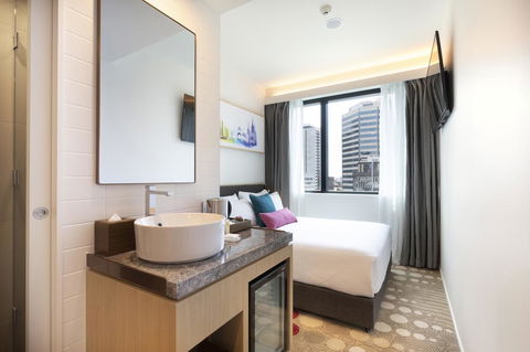 Ibis Melbourne Central - Australian Directory 38