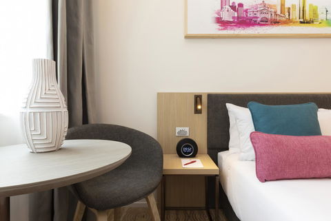 Ibis Melbourne Central - Australian Directory 41