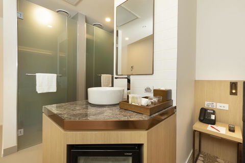 Ibis Melbourne Central - Australian Directory 31