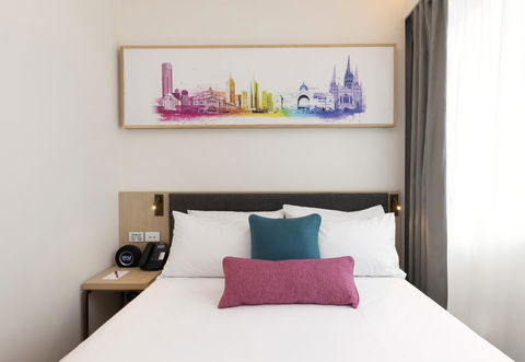 Ibis Melbourne Central - Australian Directory 36