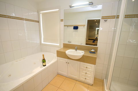 Anchorage Motel & Villas Lorne - Australian Directory 23