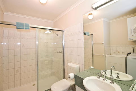 Anchorage Motel & Villas Lorne - Australian Directory 33