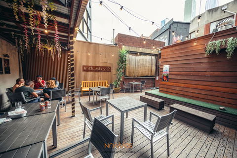 Nomads Melbourne Backpackers - Australian Directory 10