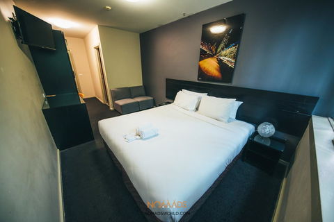 Nomads Melbourne Backpackers - Australian Directory 18