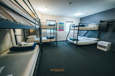 Nomads Melbourne Backpackers - Australian Directory 30