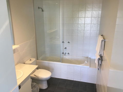 Geelong Waterfront Penthouse Apartment - Australian Directory 15
