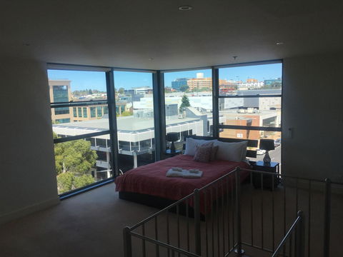 Geelong Waterfront Penthouse Apartment - Australian Directory 12