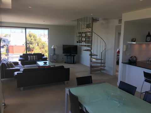 Geelong Waterfront Penthouse Apartment - Australian Directory 10