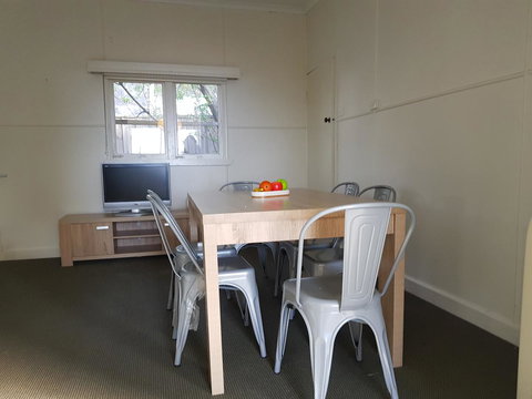 Dromana Holiday Beach House - Australian Directory 16