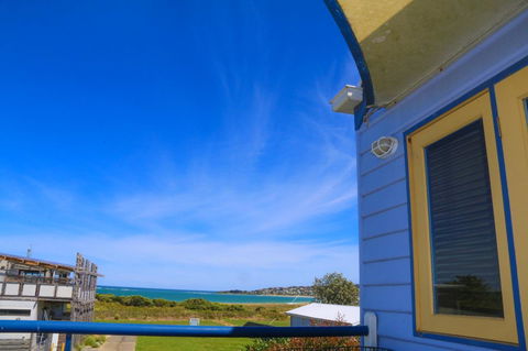 Rayville Boat Houses - Australian Directory 16