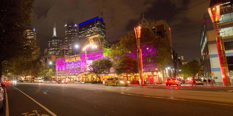 City Limits Hotel Apartments - Australian Directory 30