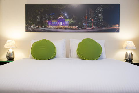 City Limits Hotel Apartments - Australian Directory 3