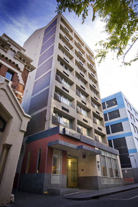 City Limits Hotel Apartments - Australian Directory 17