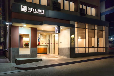 City Limits Hotel Apartments - Australian Directory 23